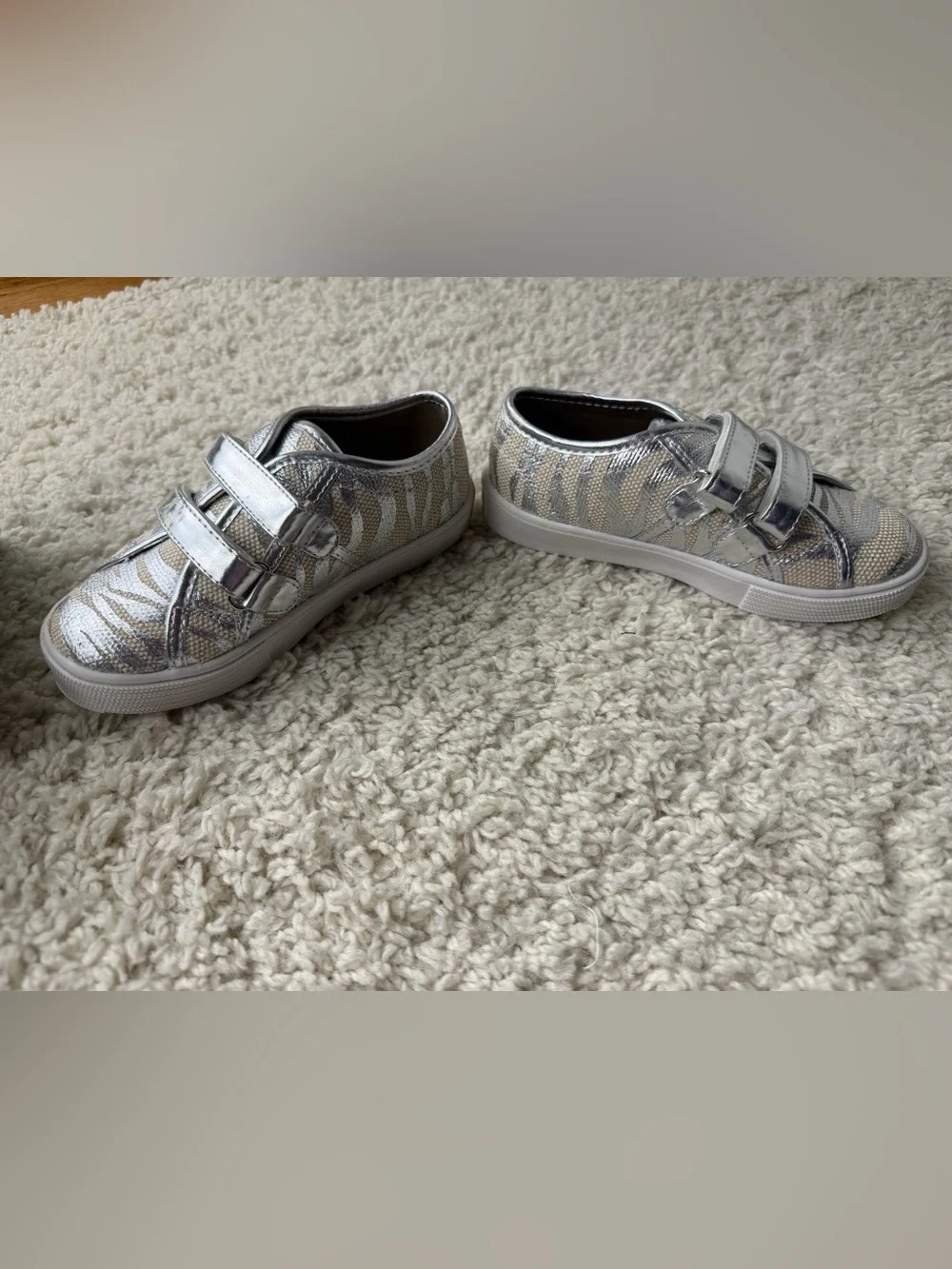 Kids 10 Michael Kors Lil Marley Sneakers NEW